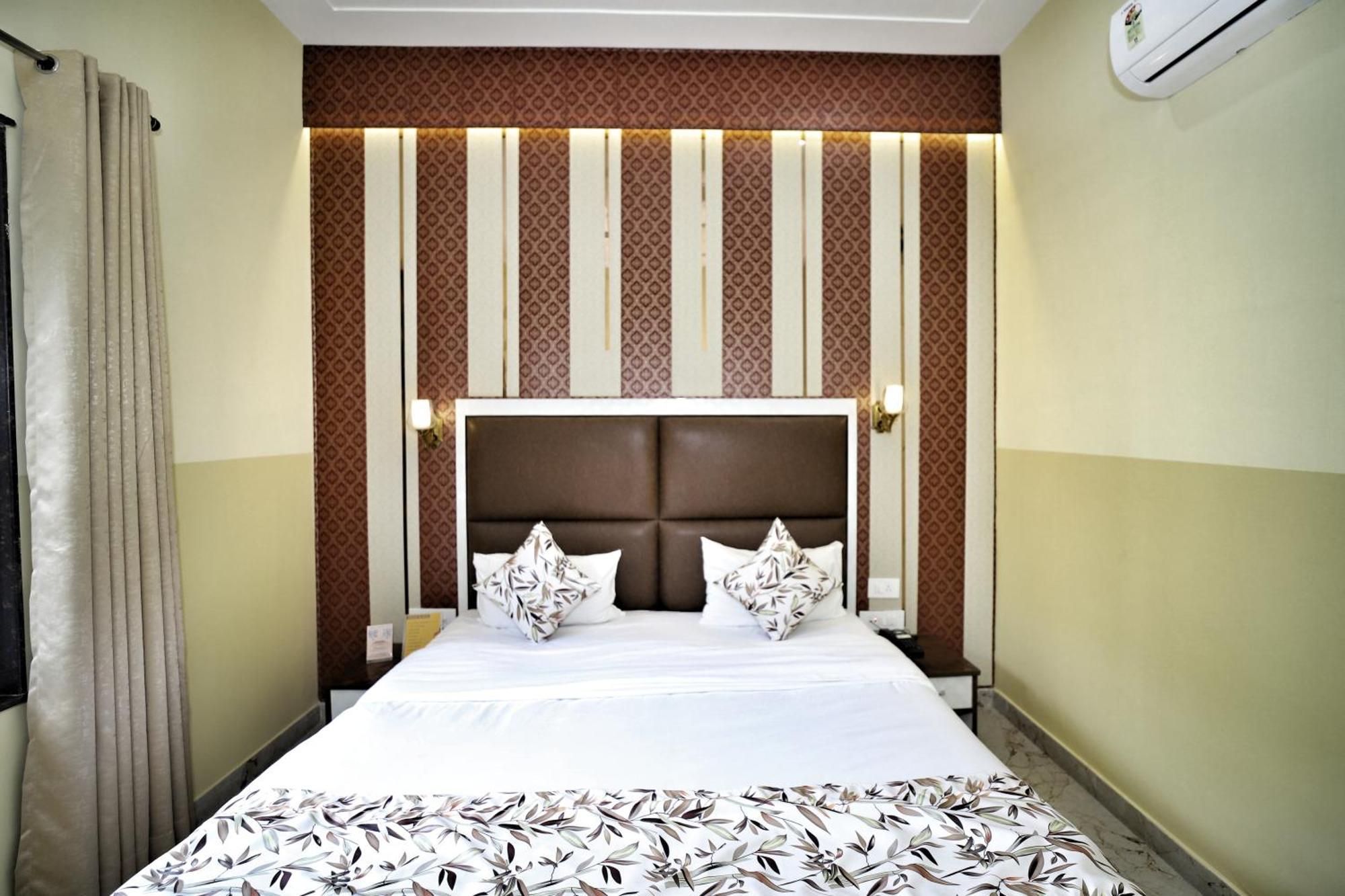 The Orchid Retreat Apartman Agra  Kültér fotó