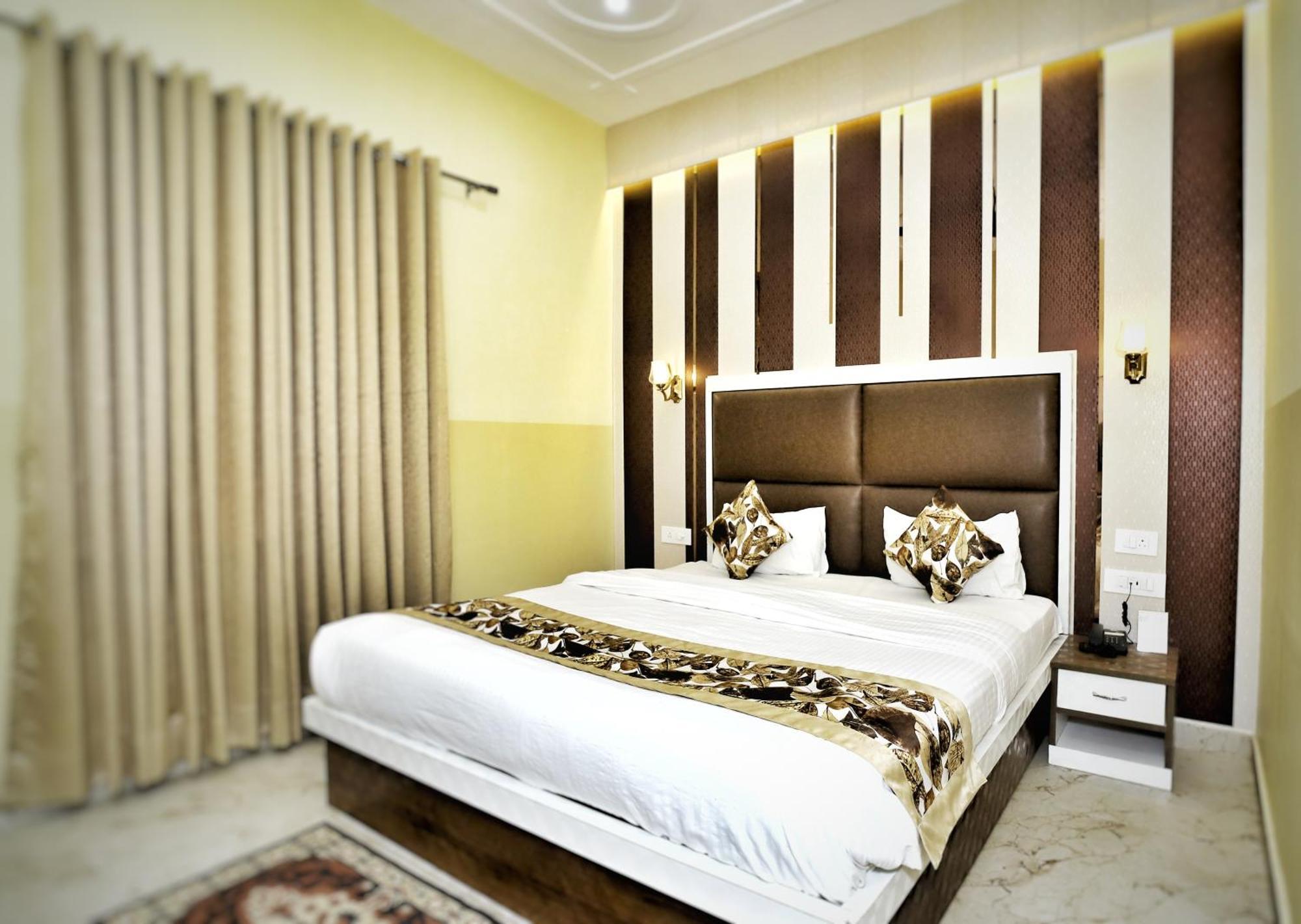 The Orchid Retreat Apartman Agra  Kültér fotó